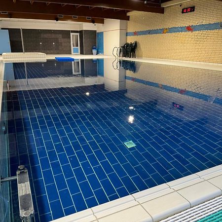 Supergezellig Vakantiehuis Met Hele Grote Tuin Bij Nijmegen Ewijk Exterior photo