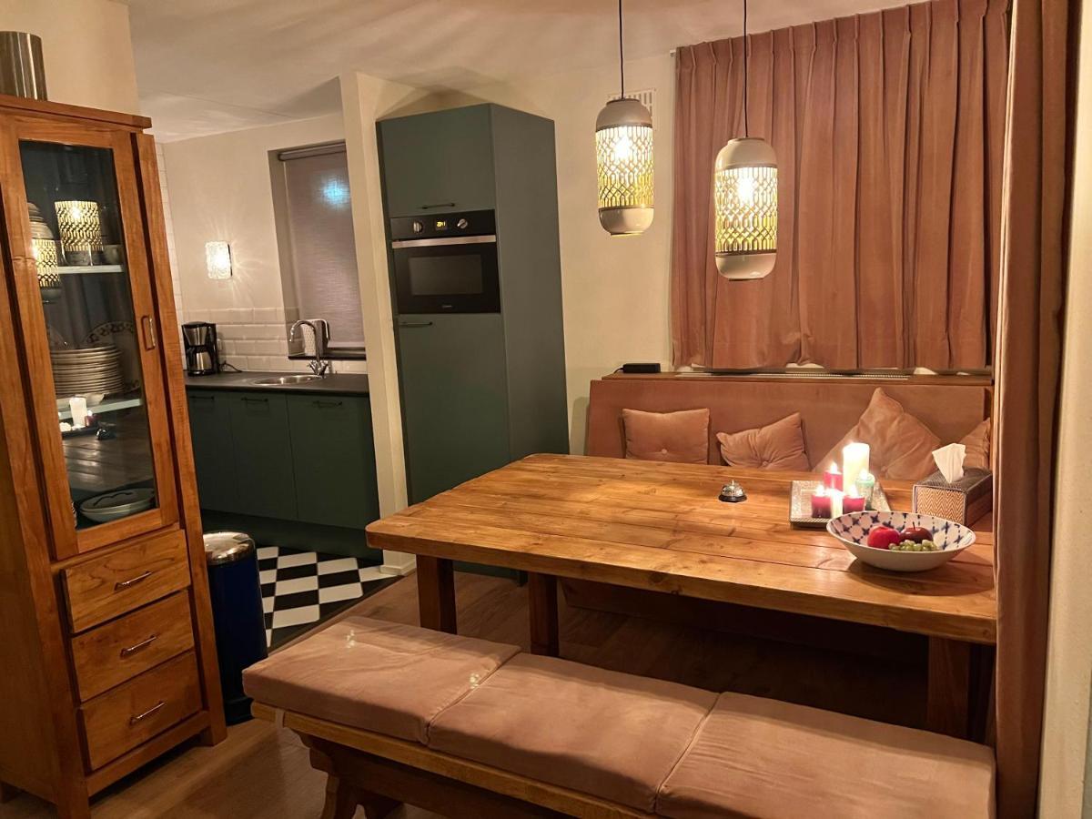 Supergezellig Vakantiehuis Met Hele Grote Tuin Bij Nijmegen Ewijk Exterior photo